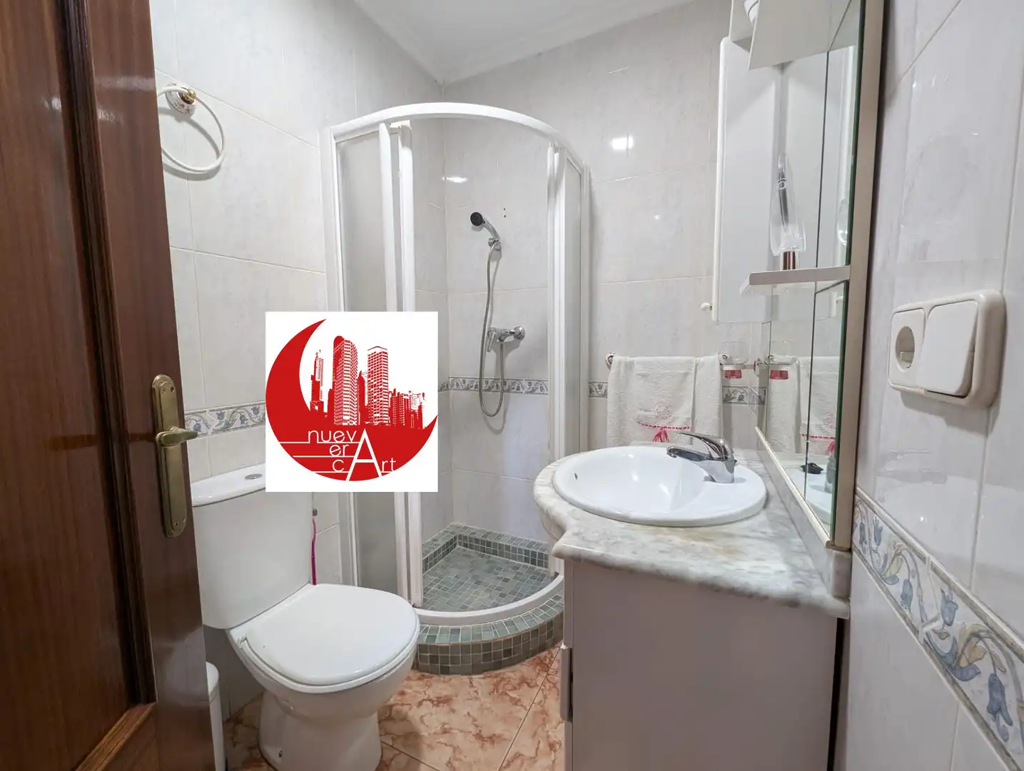 Bathroom of Houses for sale in Cartagena  with Air Conditioner, Terrace and Storage room
