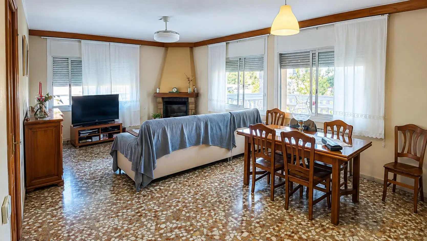 Sala de estar de Casa o chalet en venta en Vacarisses con Calefacción, Jardín privado y Balcón