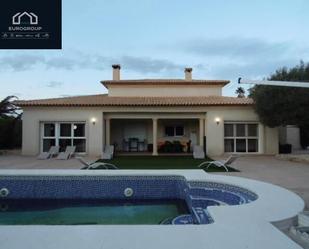 Vista exterior de Casa o xalet de lloguer en Calpe / Calp amb Piscina