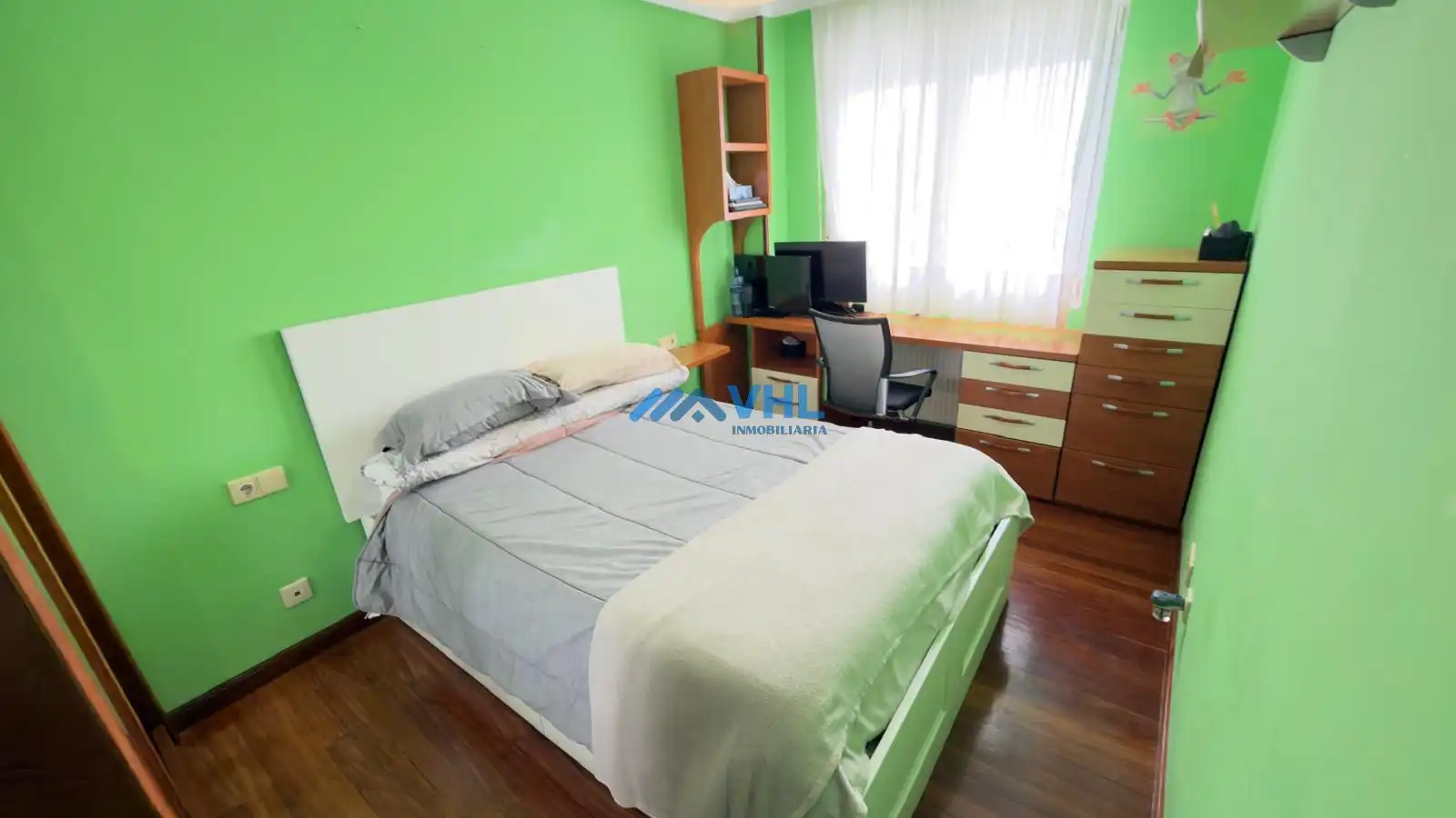 Habitación de Piso de alquiler en Castro-Urdiales con Calefacción, Terraza y Amueblado