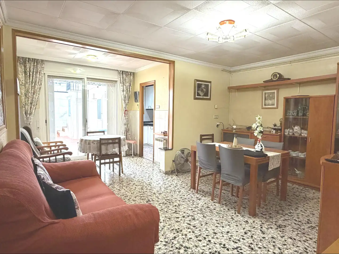 Wohnzimmer von Erdgeschoss zum Verkauf in Centre
