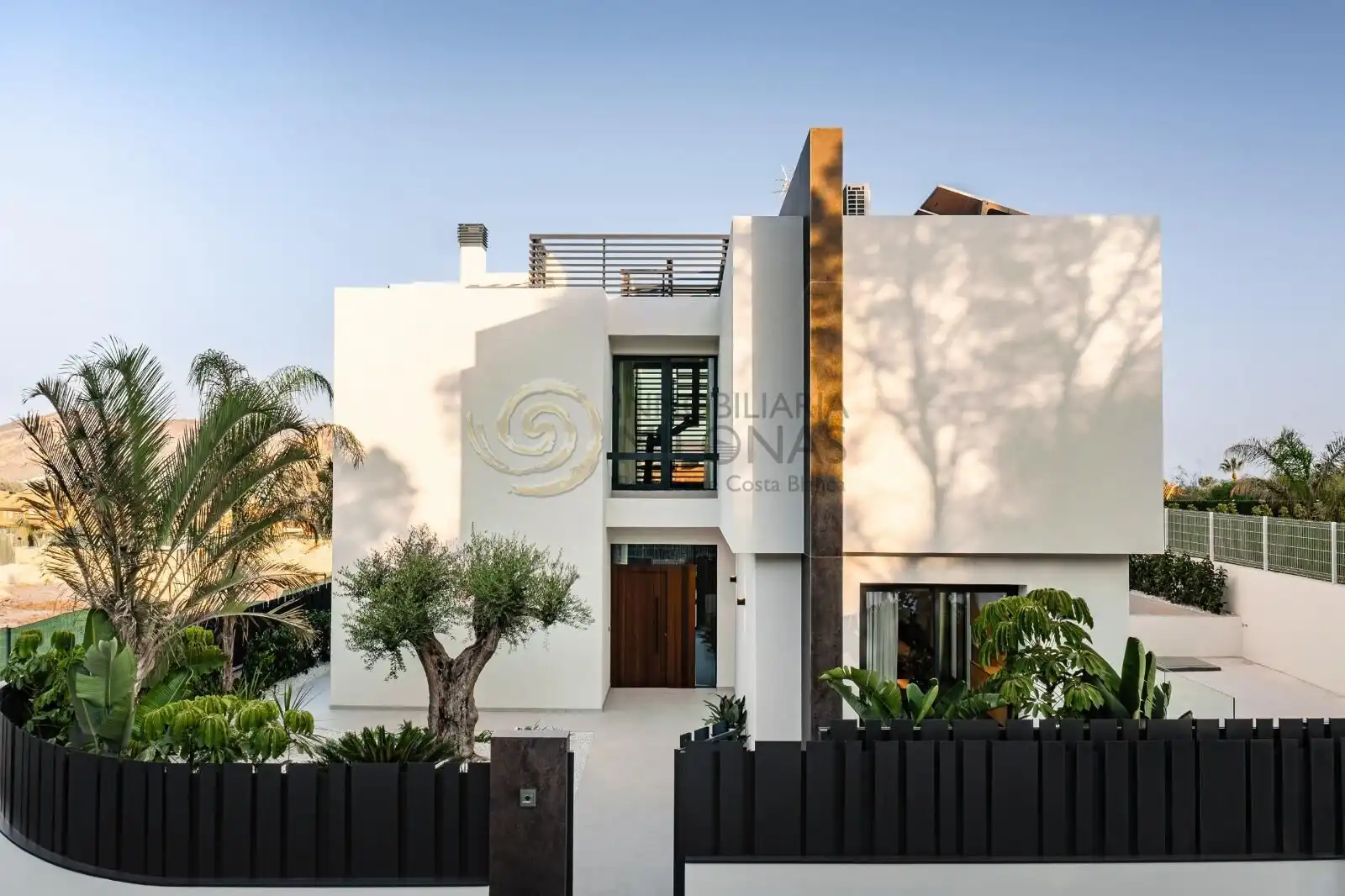 Vista exterior de Casa o chalet en venta en La Nucia con Aire acondicionado, Jardín privado y Terraza