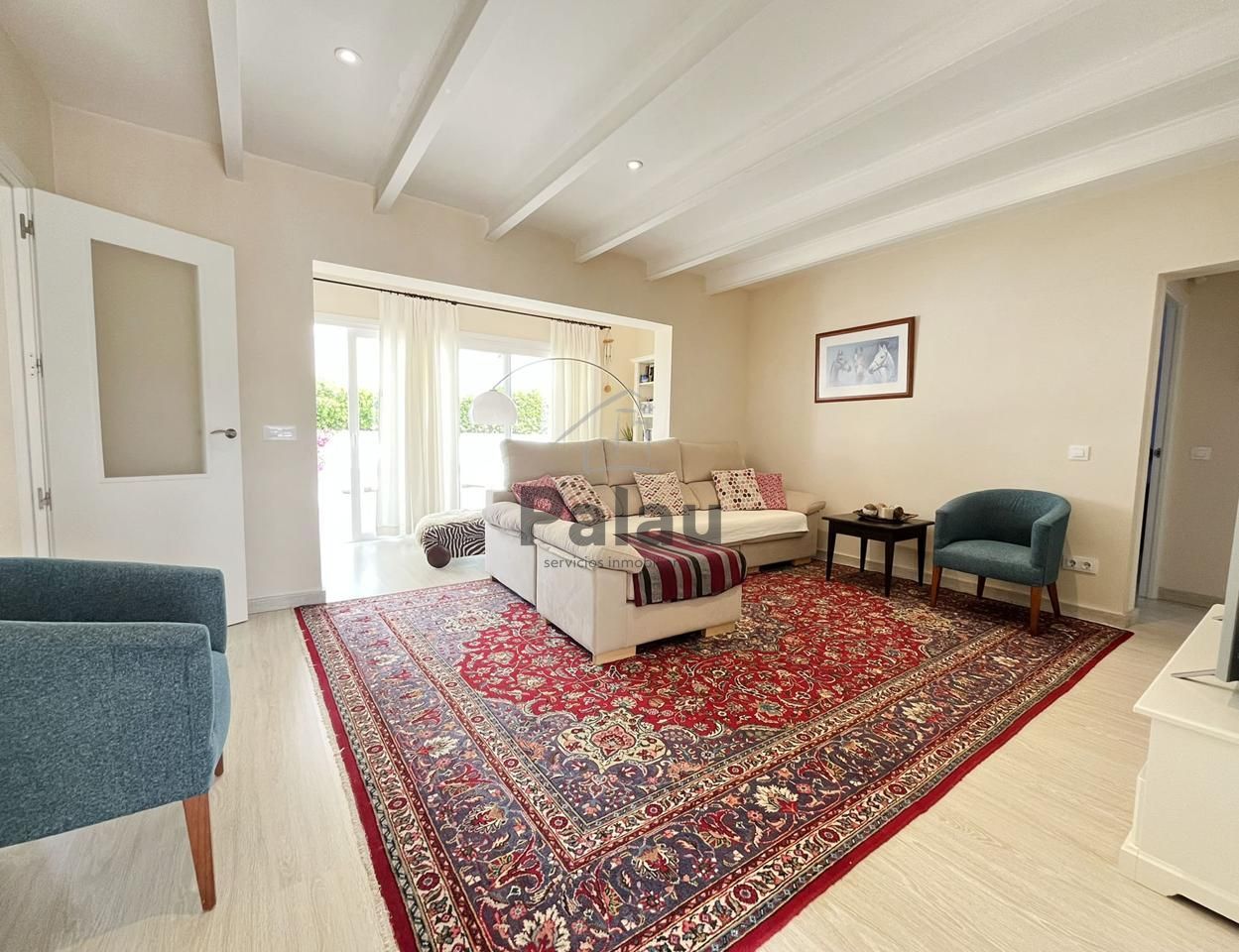 Sala d'estar de Casa o xalet en venda en Ciutadella de Menorca amb Aire condicionat, Jardí privat i Terrassa