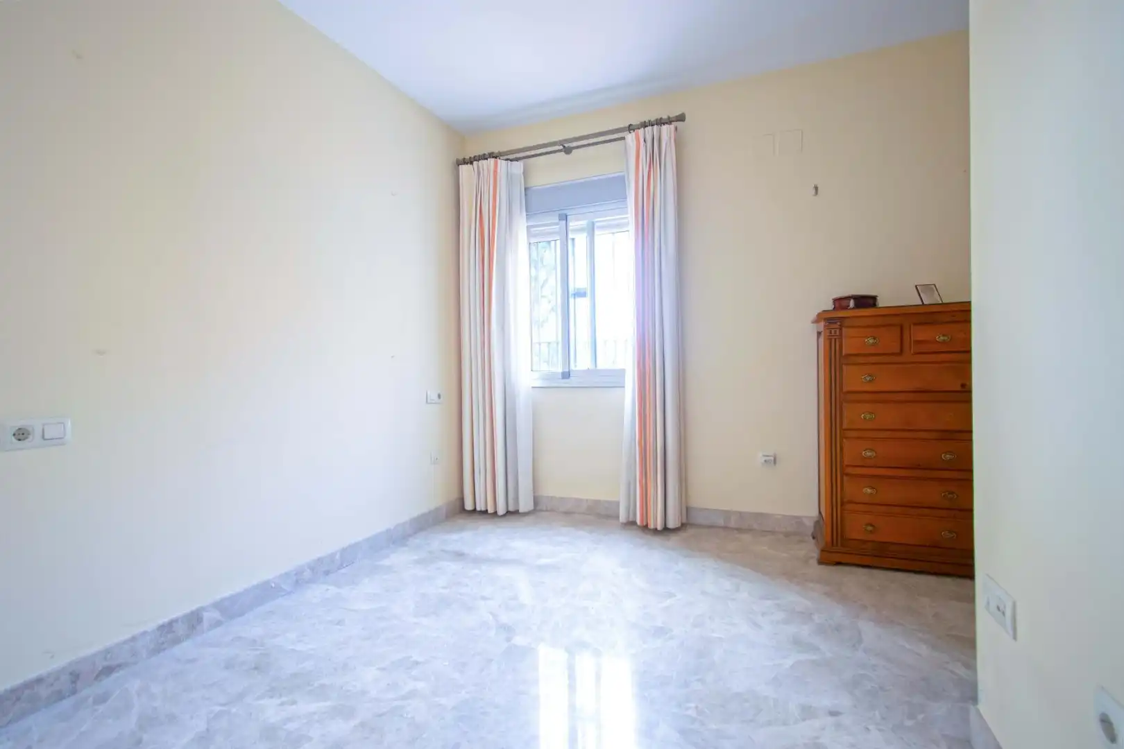 Bedroom of Detached homes for sale in Sevilla  with Air Conditioner, Heating and Private garden