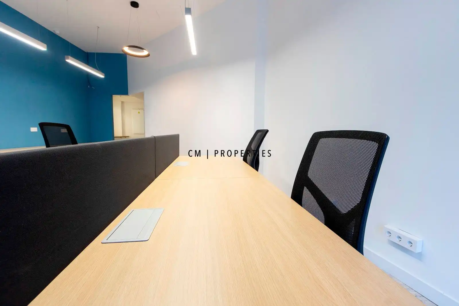Büro zur Miete in Campos Crespo 16, Safranar