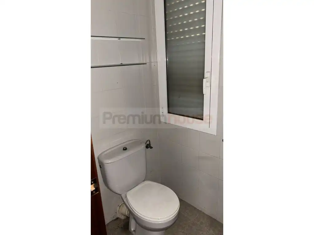 Bany de Pis en venda en Molins de Rei amb Balcó