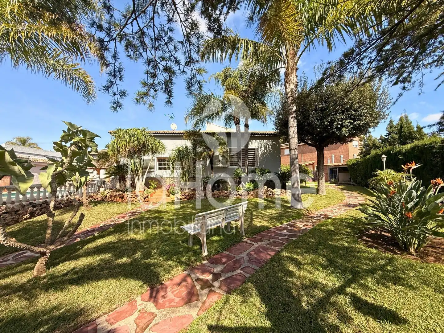 Vista exterior de Casa o chalet en venta en Paterna con Aire acondicionado, Calefacción y Jardín privado