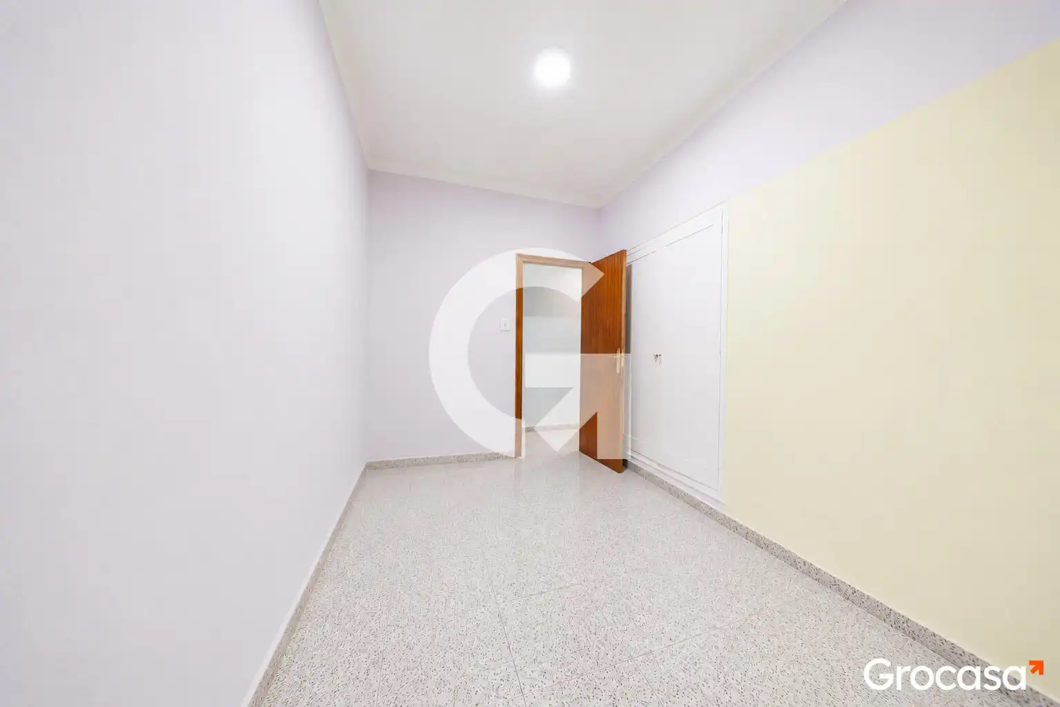 Piso en venta en Terrassa con Aire acondicionado, Horno y TV