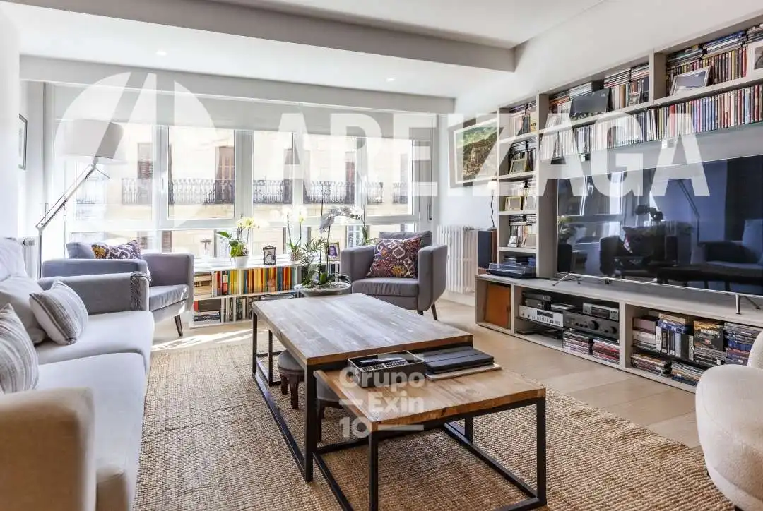 Piso en venta en Bergara Kalea, Área Romántica