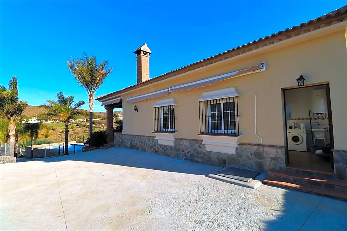 Vista exterior de Casa o chalet de alquiler en Mijas con Aire acondicionado, Jardín privado y Terraza