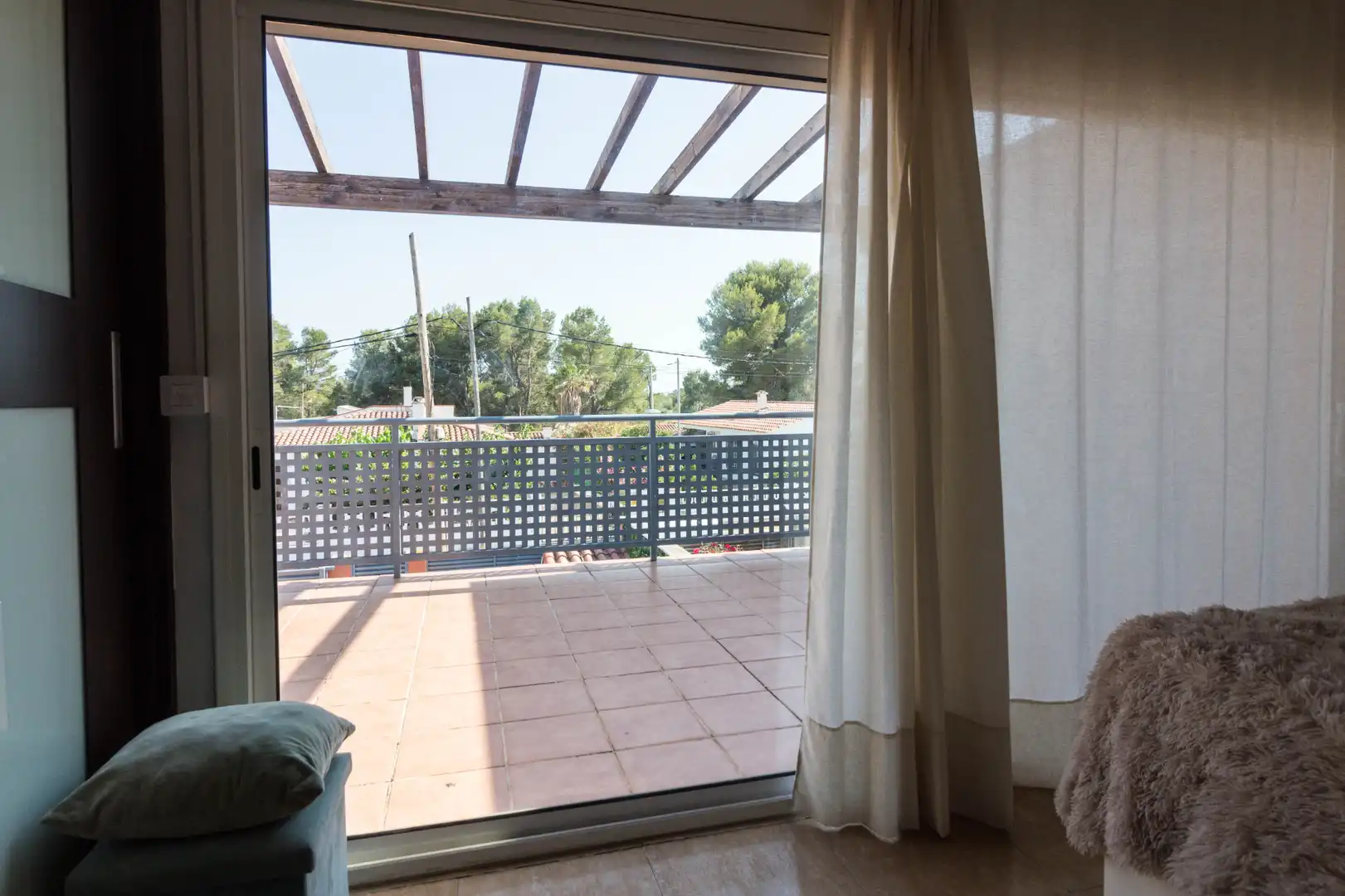 Dormitori de Casa adosada en venda en Mont-roig del Camp amb Aire condicionat, Calefacció i Jardí privat