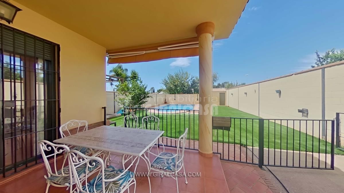 Terrace of Single-family semi-detached to rent in Mairena del Alcor  with Air Conditioner, Heating and Private garden