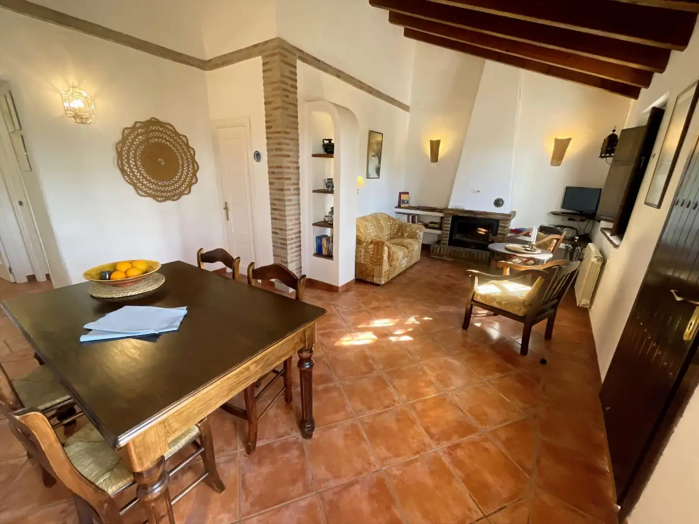 Wohnzimmer von Country house zum Verkauf in Villanueva de la Concepción mit Klimaanlage, Heizung und Privatgarten