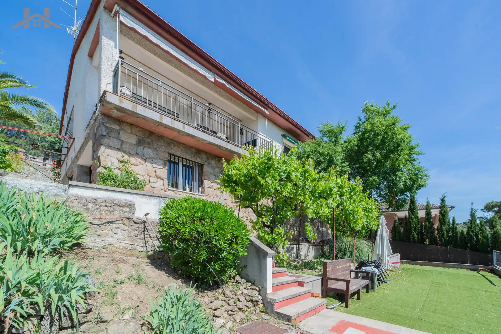 Vista exterior de Casa o chalet en venta en Valdemorillo con Aire acondicionado, Calefacción y Jardín privado