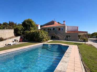 Xalet amb balcó en venda a Barrocanes
