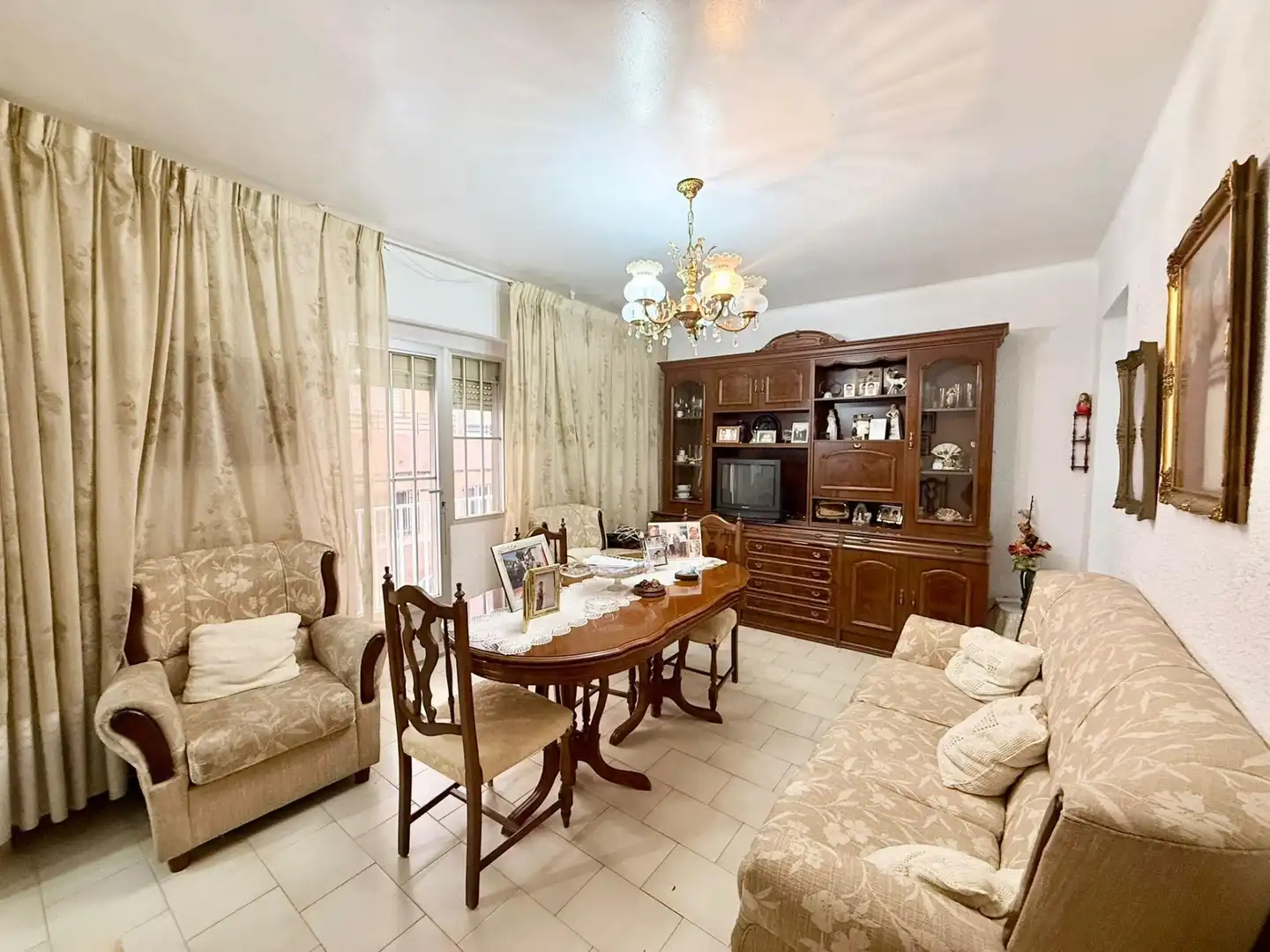 Living room of Flat for sale in Almería  with Air Conditioner, Furnished and Balcony