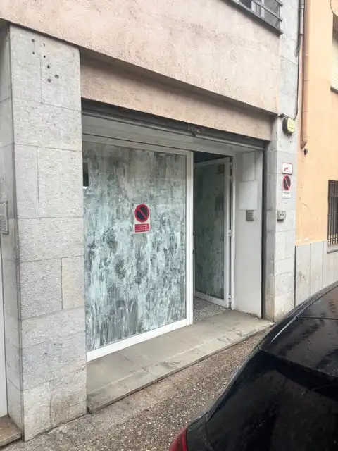 Local comercial en venda a Carrer del Montseny 21ac