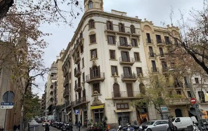 Exterior view of Commercial properties for sale in Barcelona  with Air Conditioner, Heating and Furnished