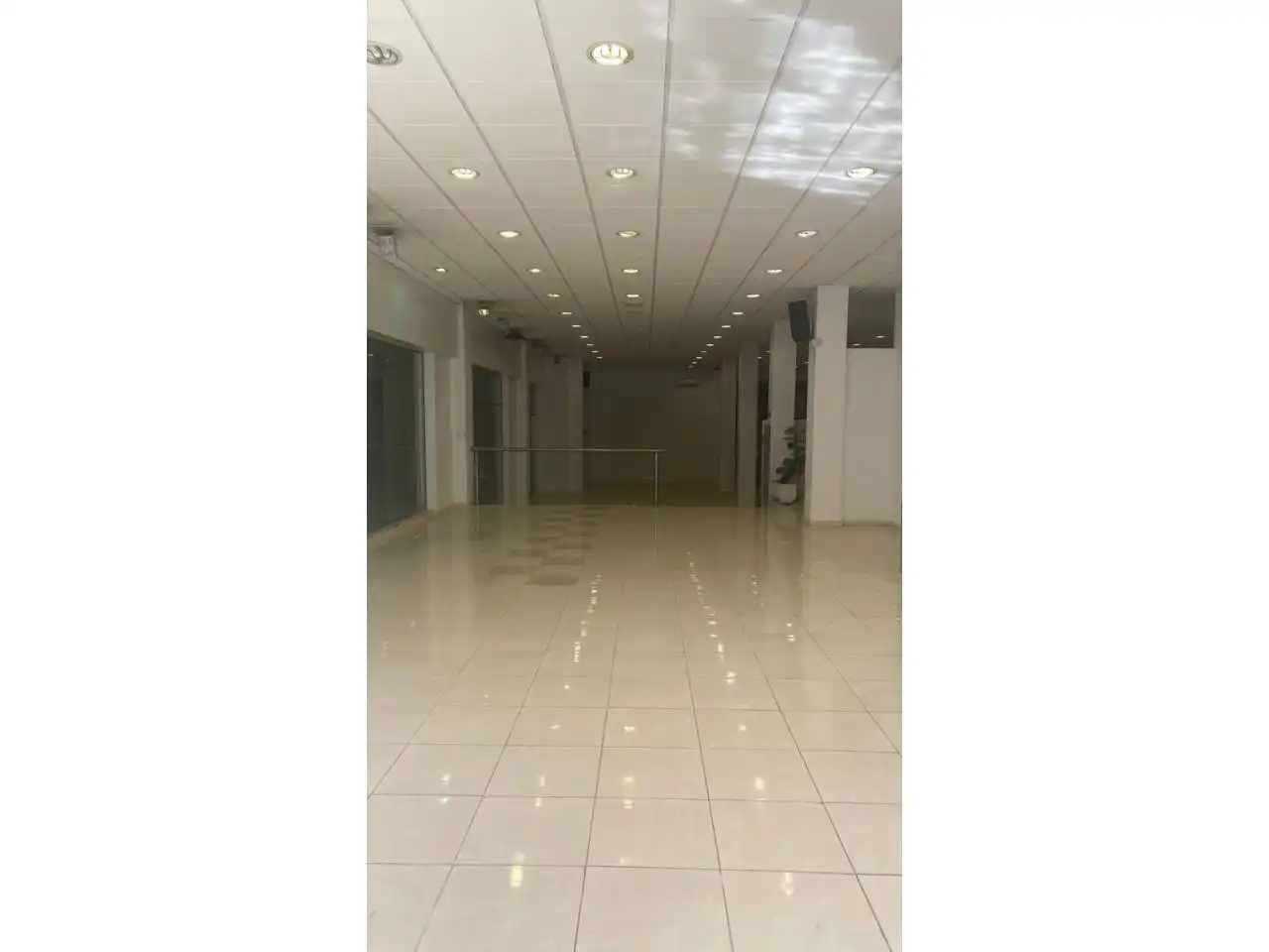 Local comercial en venta en Calle Aljibe Alto, imagen 2
