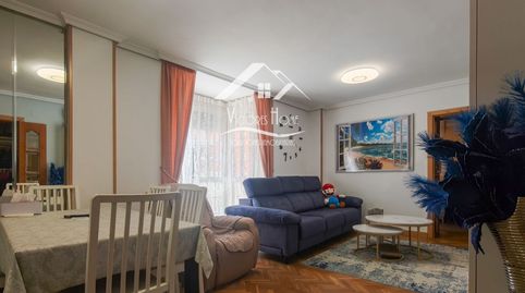 Foto 2 de Piso en venta en La Reina de Africa, Palomeras Bajas, Madrid Capital