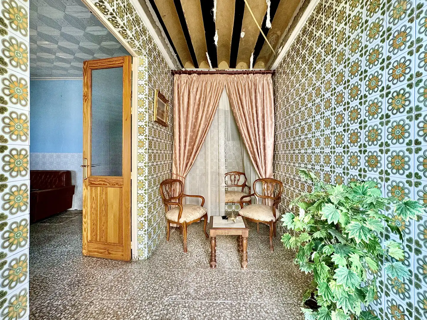 Casa adosada en venta en Pozorrubielos de la Mancha con Calefacción, Trastero y Amueblado