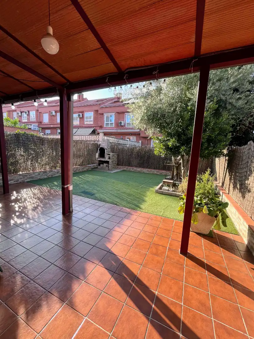 Reihenhaus mit Garten zum Verkauf in Parque Henares, imagen 3