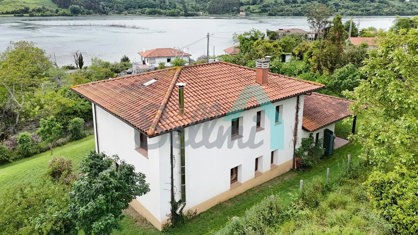 Vista exterior de Casa o chalet en venta en Villaviciosa con Calefacción, Jardín privado y Parquet