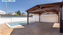 Piscina de Casa adosada en venda en  Granada Capital amb Aire condicionat, Calefacció i Jardí privat