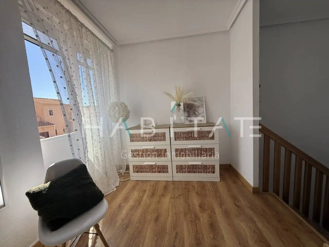 Dormitori de Dúplex en venda en Orihuela amb Aire condicionat, Calefacció i Jardí privat
