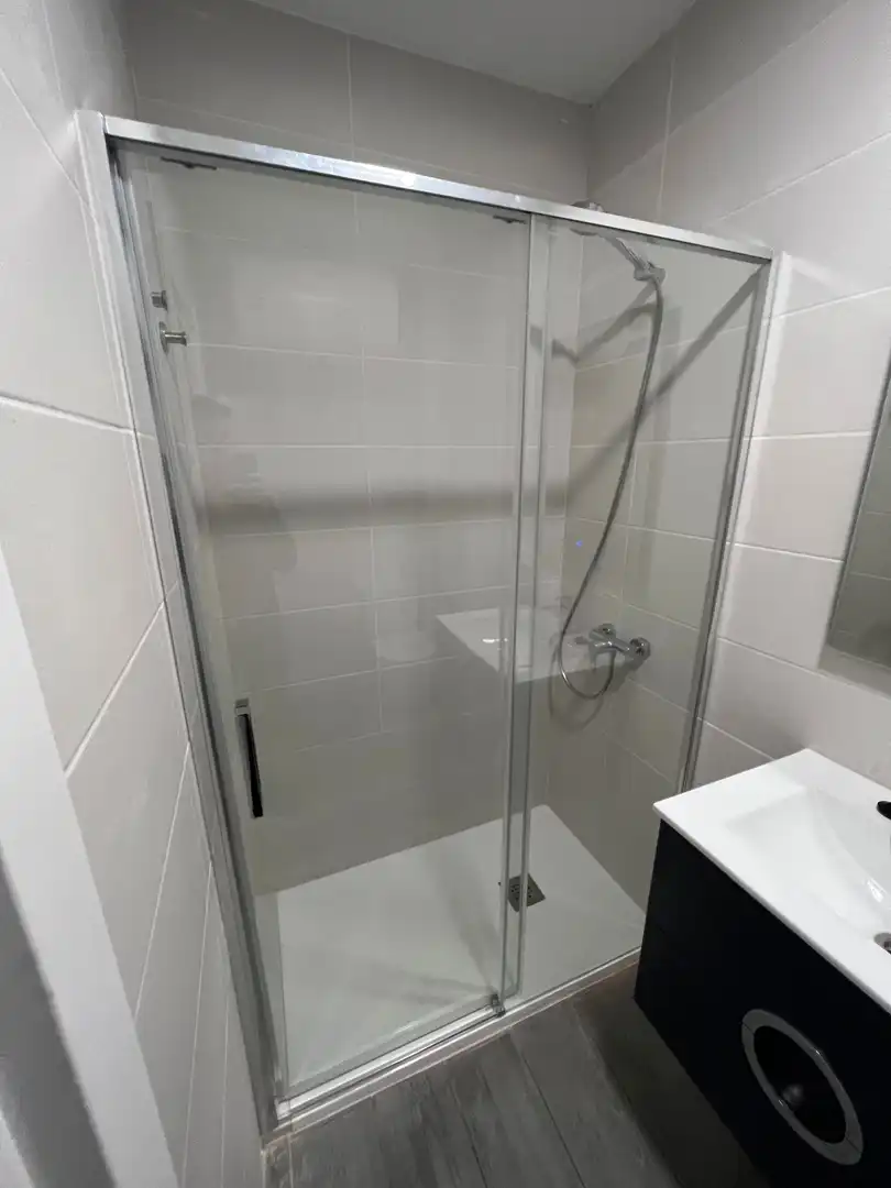 Bathroom of Attic for rent in Centre