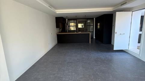 Foto 2 de Apartament en venda a Calle Londres, Las Brisas, Marbella