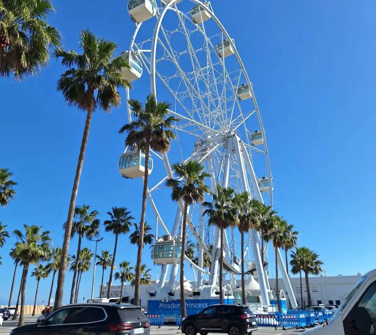 Vista exterior de Garatge en venda en Benalmádena