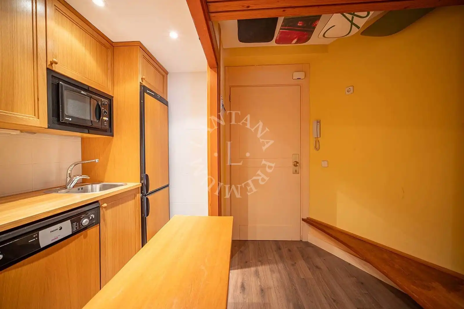 Kitchen of Flat for sale in Naut Aran  with Heating, Parquet flooring and Storage room