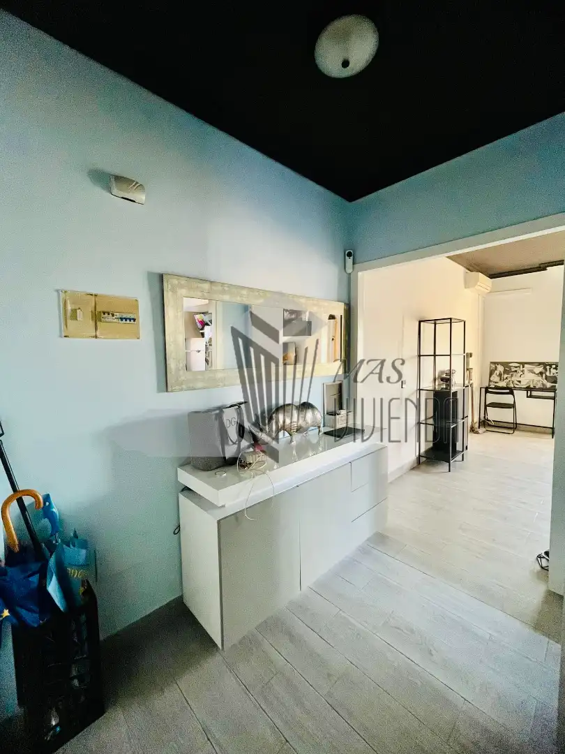 Wohnung zum Verkauf in Algeciras mit Abstellraum und Möbliert