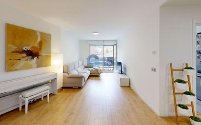 Living room of Flat for sale in Donostia - San Sebastián   with Heating, Terrace and Storage room