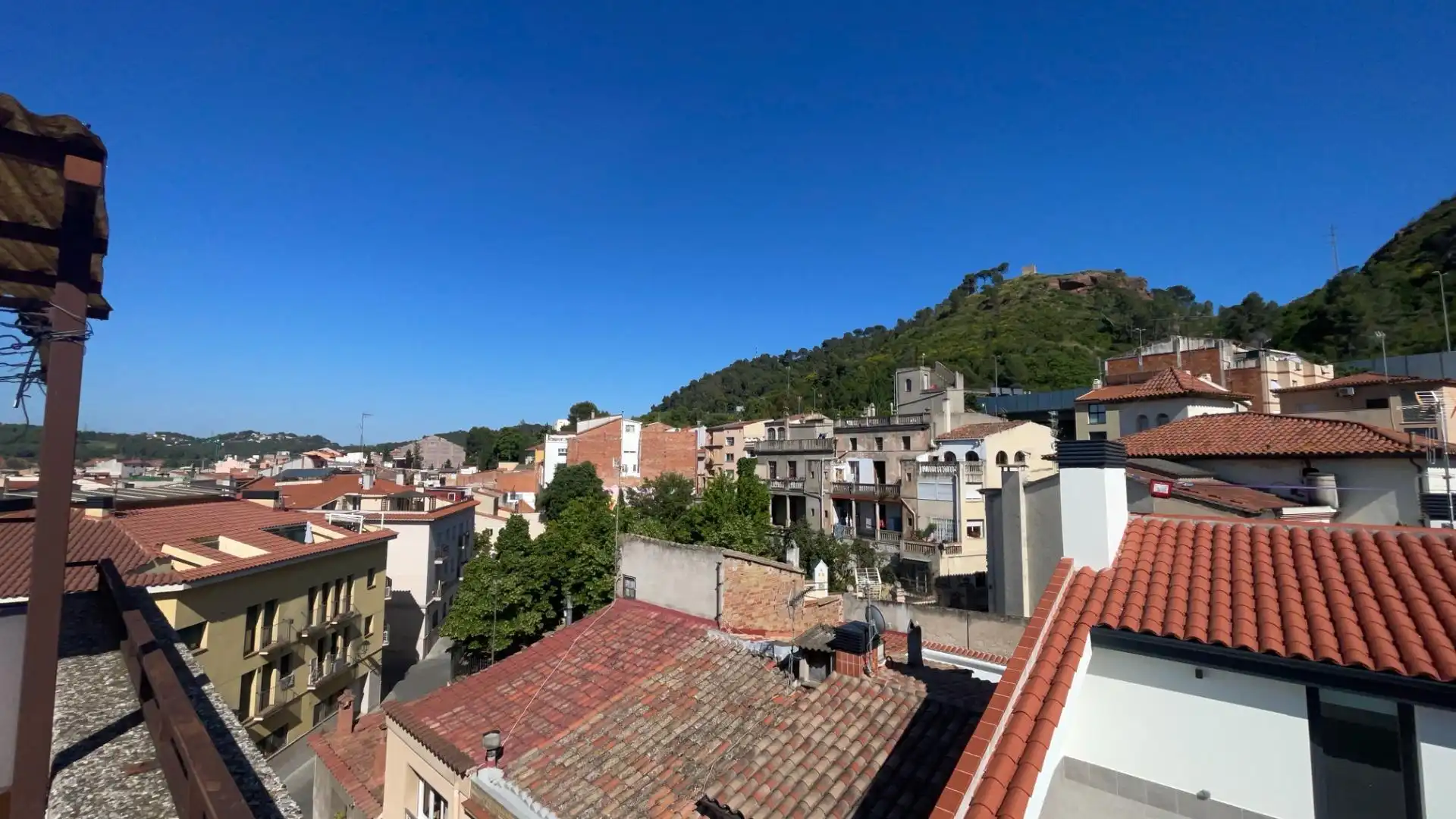 Vista exterior de Àtic en venda en Martorell amb Terrassa