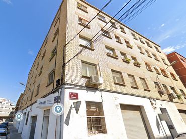 Pis amb ascensor en venda a de Solsona 1