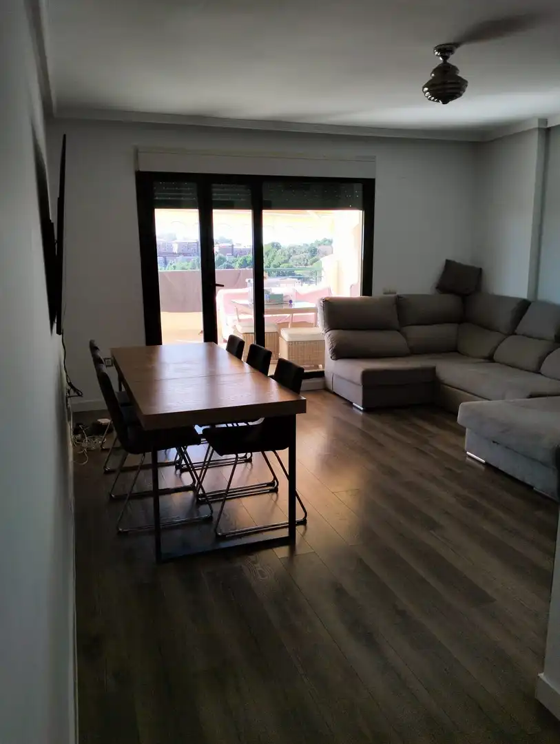 Menjador de Apartament en venda en Benalmádena amb Piscina comunitària