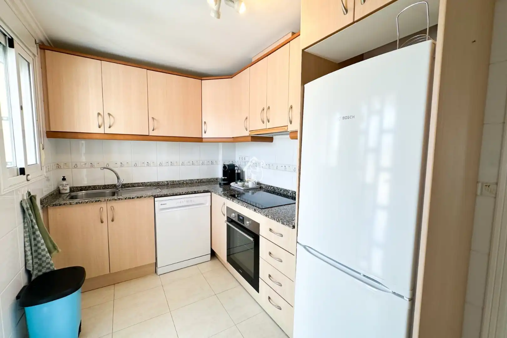 Cocina de Apartamento de alquiler en Rojales con Aire acondicionado, Terraza y Piscina