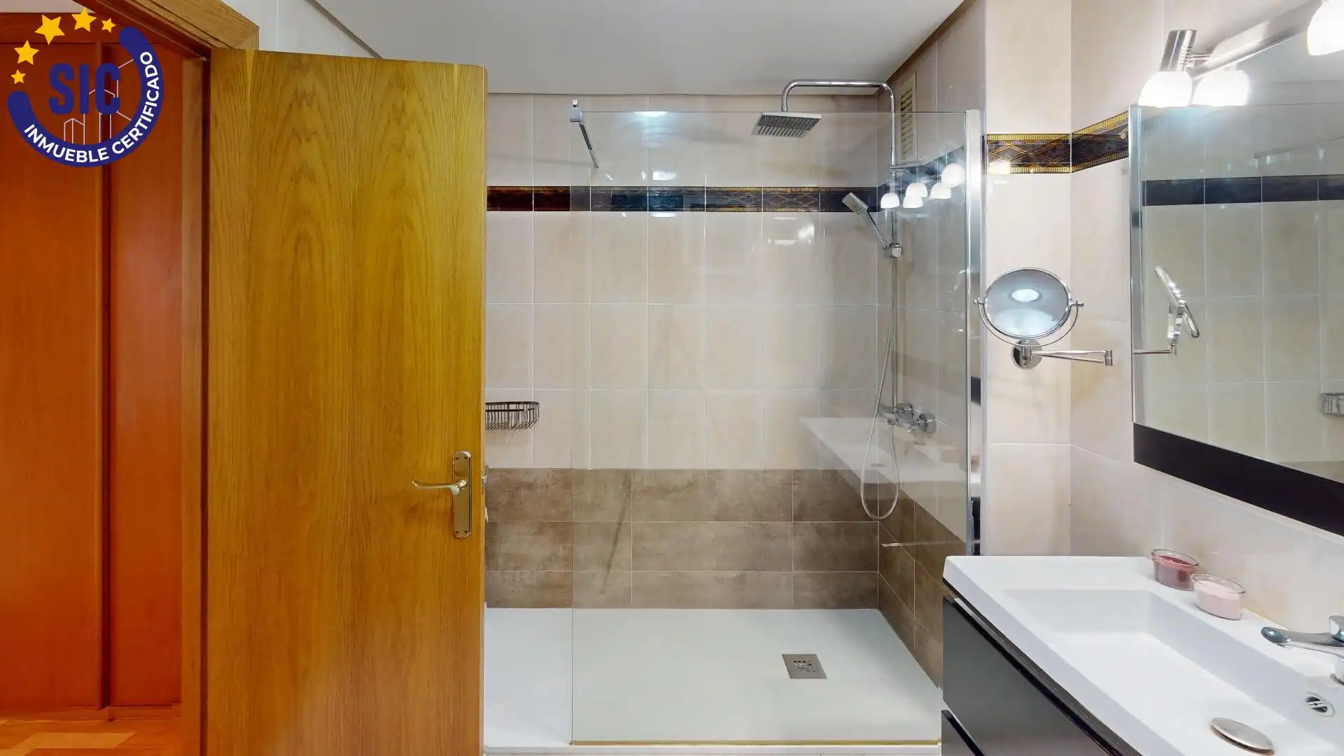 Baño de Piso en venta en Castellón de la Plana / Castelló de la Plana con Aire acondicionado, Calefacción y Parquet