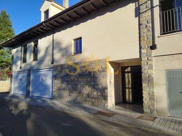 Duplex con ascensore in vendita a Puebla de Lillo