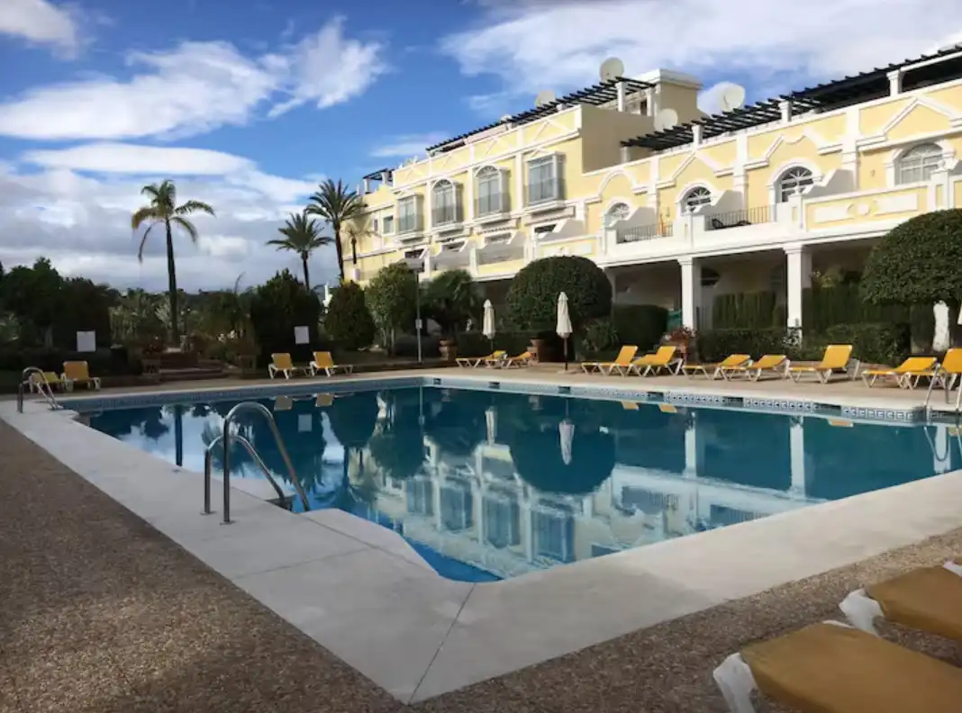 Piscina de Apartamento de alquiler en Marbella con Aire acondicionado, Calefacción y Parquet