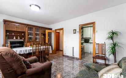 Living room of Flat for sale in Sabadell  with Heating, Terrace and Balcony