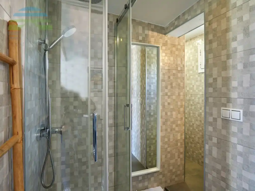 Bathroom of Attic for sale in Barcelona  with Air Conditioner and Terrace