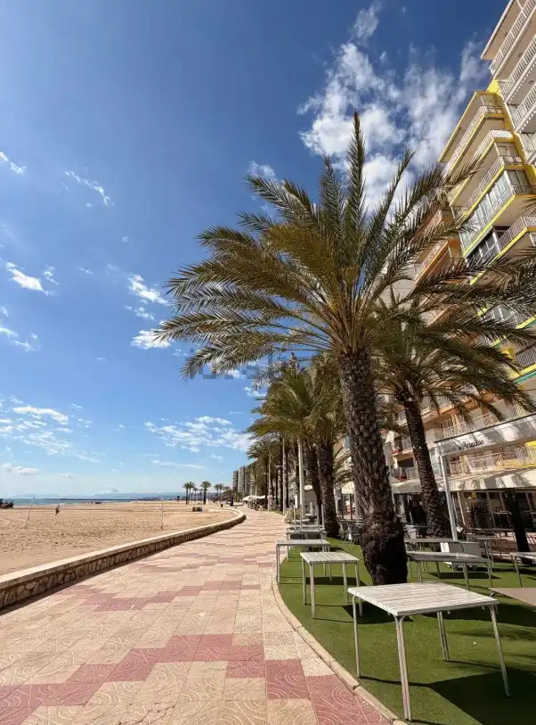 Vista exterior de Piso en venta en Cullera con Aire acondicionado, Terraza y Balcón
