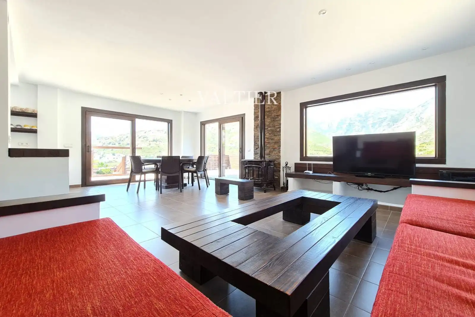 Sala d'estar de Casa o xalet en venda en Gandia amb Aire condicionat, Piscina i Moblat