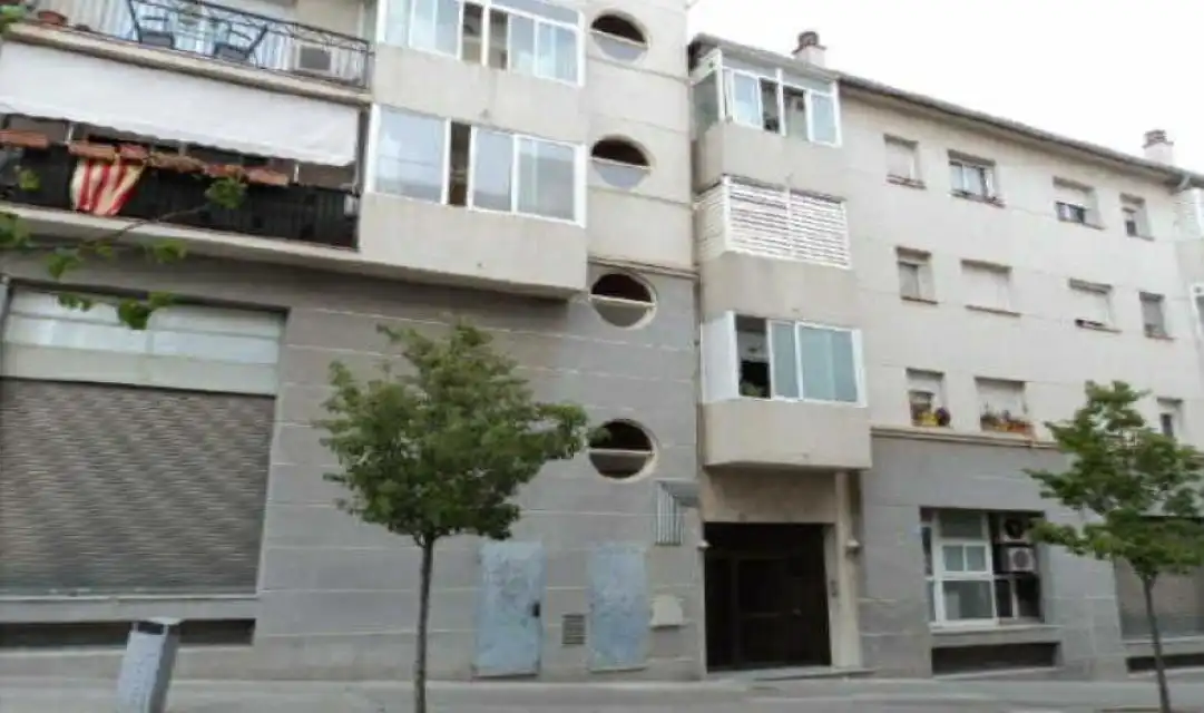 Aparcamiento en venta en TRIOLA