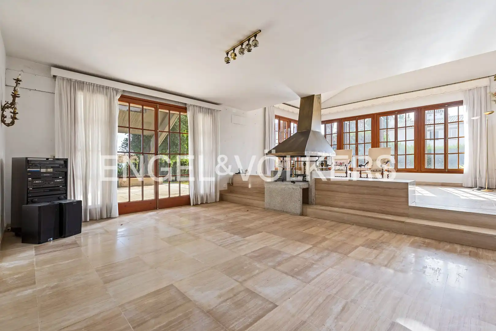 Casa amb piscina en venda a Santa Eufemia, imagen 9