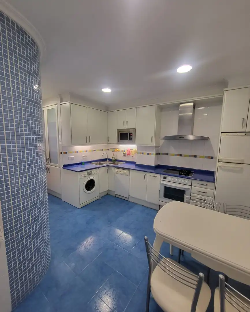 Cocina de Piso en venta en Santander con Calefacción y Parquet