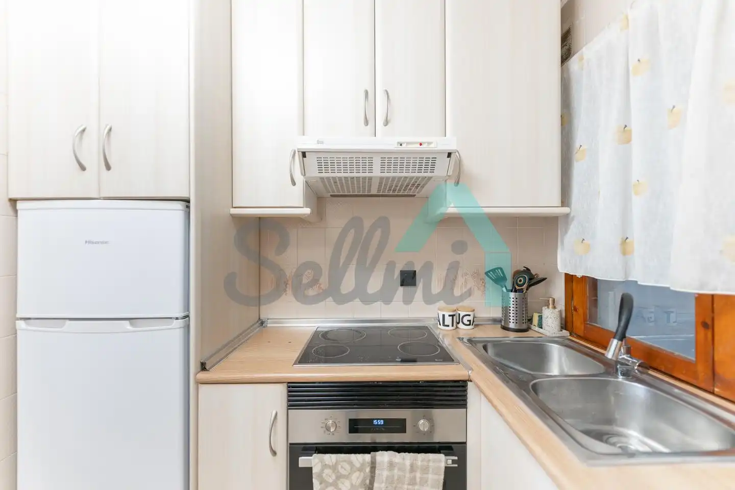 Flat for rent in Calle Gregorio Marañon, Vallobín